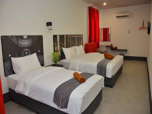 Oyo 90265 Hotel Ventura Кангар Экстерьер фото